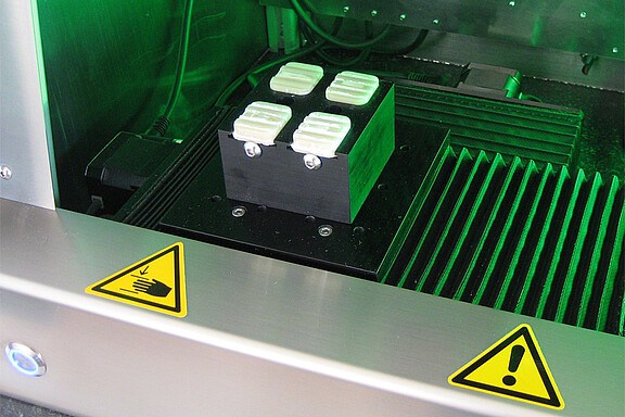 Konfokale Messung von Dentalproben