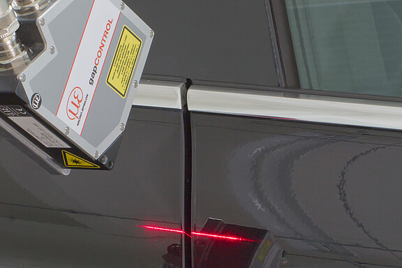 Spaltmessung an KFZ-Karosserien gap-measurement-car-bodies.jpg