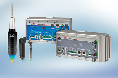 zweiseitige Dickenmessung von Batteriefolie mit konfokalen Sensoren