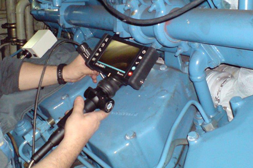 Inspektion und Brennraumkontrolle von Dieselloks  